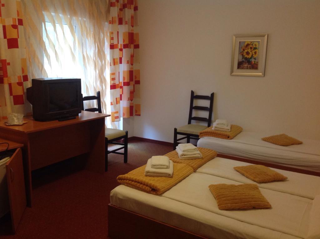 Hotel Panoramic Моняса Номер фото
